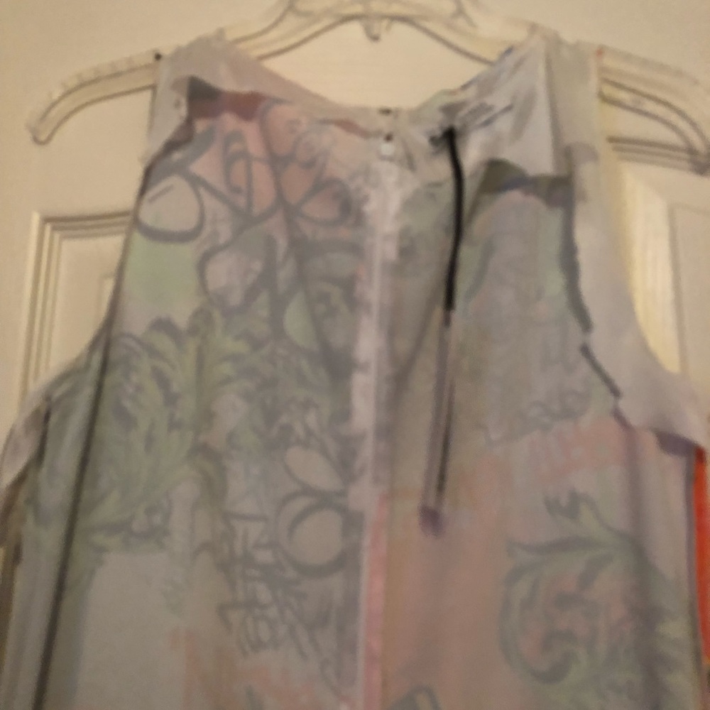 Dress - Picture 5 of 6